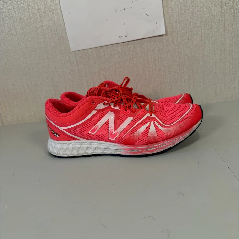 New Balance Training Sneakers Women's‎ Size 7.5 Fresh Foam WX822CB2